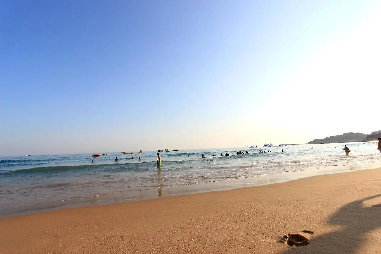 Daire Warm Yellow Albufeira